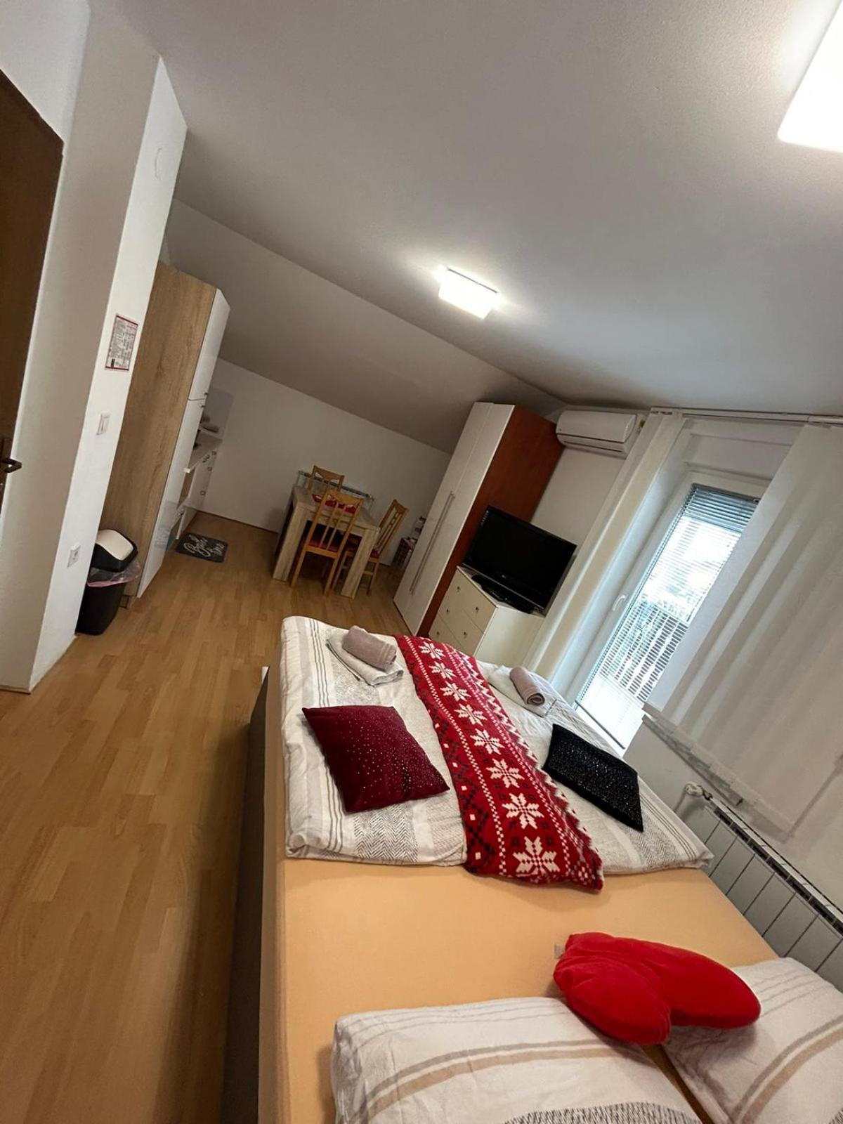 Apartments And Wellness Scavnicar Ljutomer Esterno foto